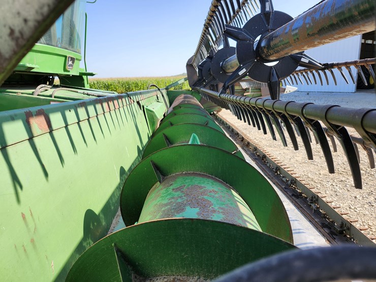 john-deere-222-image-10