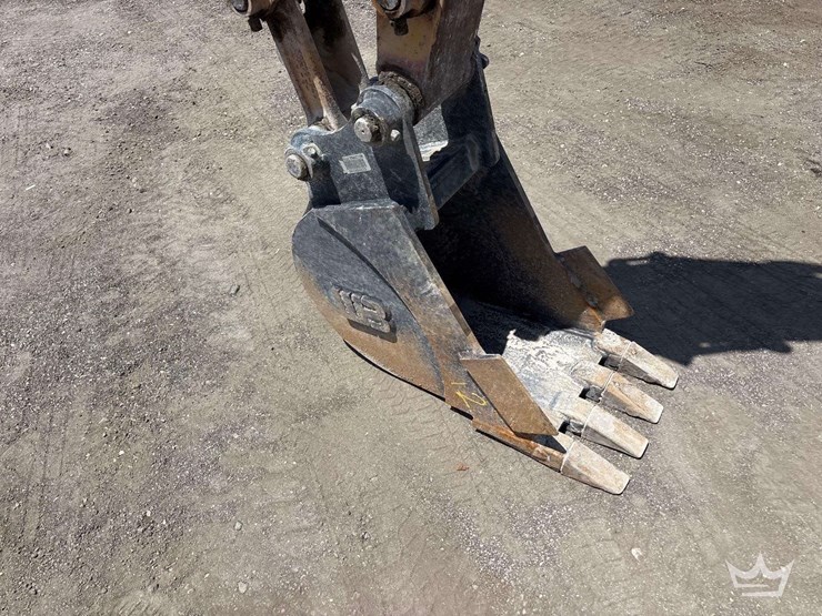 2010-caterpillar-303c-cr-mini-excavator-image-5