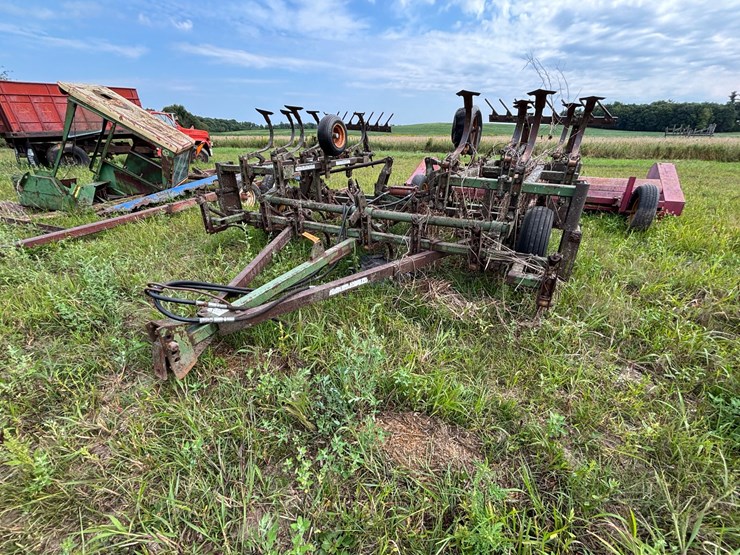 #2656-•-kewanee-17'-field-cultivator-image-1