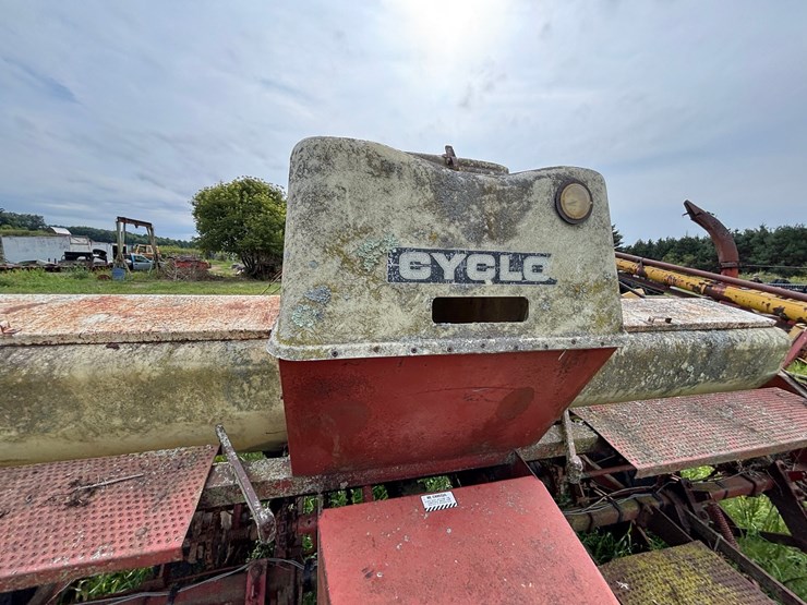 case-ih-400-image-32
