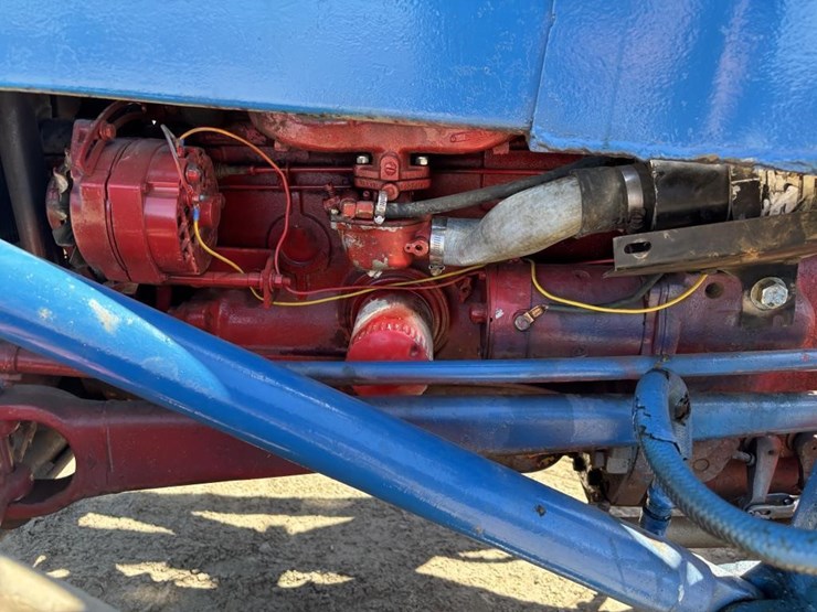 ford-800-image-47