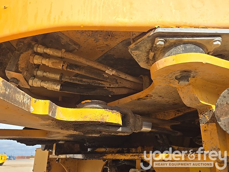 2018-volvo-l110h-image-32