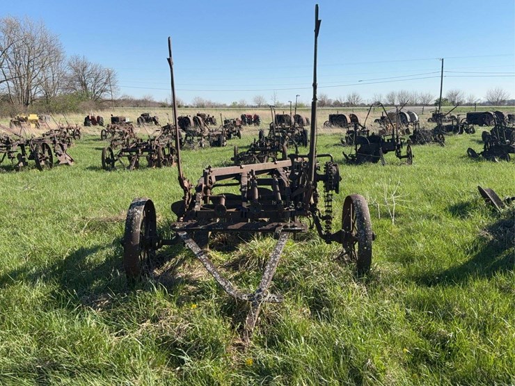 4-bottom-chain-lift-plow-image-10