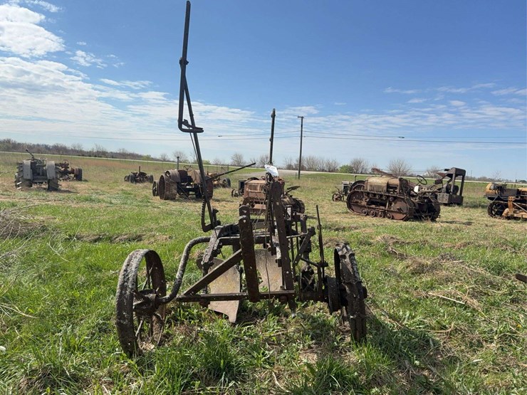 john-deere-16-image-9