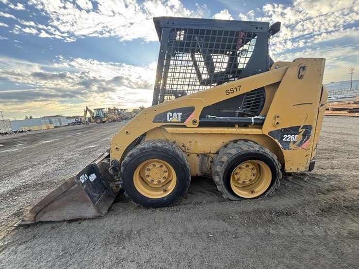 caterpillar-226b3-image-5