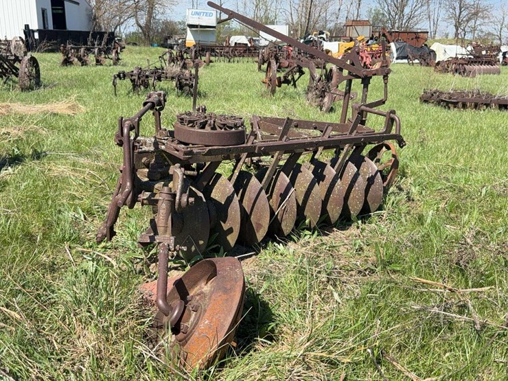 john-deere-disc-plow-image-4