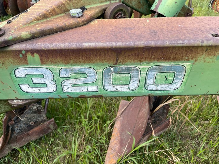 john-deere-3200-image-6