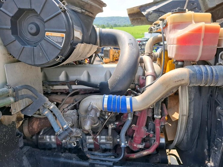 2009-mack-ch613-image-14