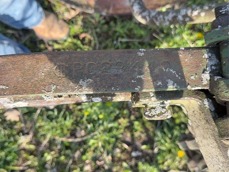 ihc-one-bottom-plow-image-9