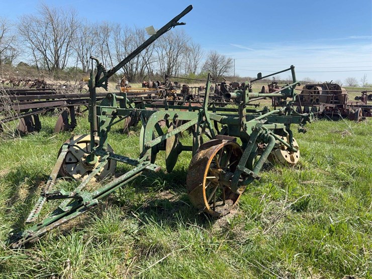 john-deere-disc-plow-image-11