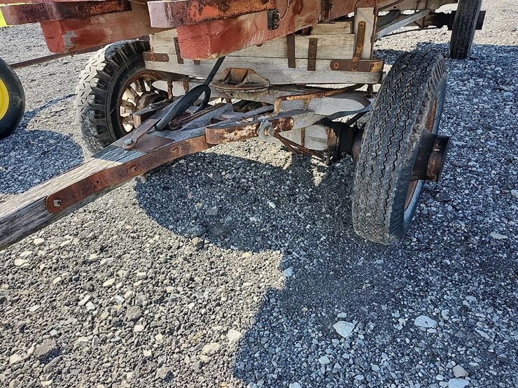 flat-rack-wagon-w/wood-running-gear,-hoist-image-2