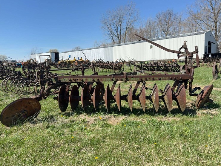 john-deere-disc-plow-image-3