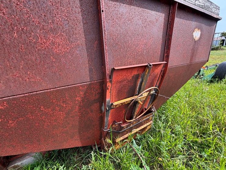 #2611-•-j-&-m-gravity-box-image-13