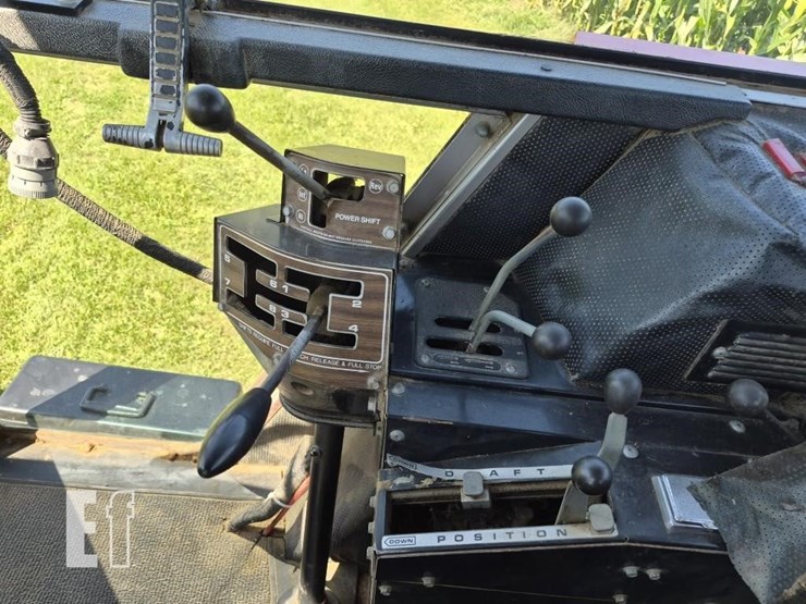 massey-ferguson-2705-image-17