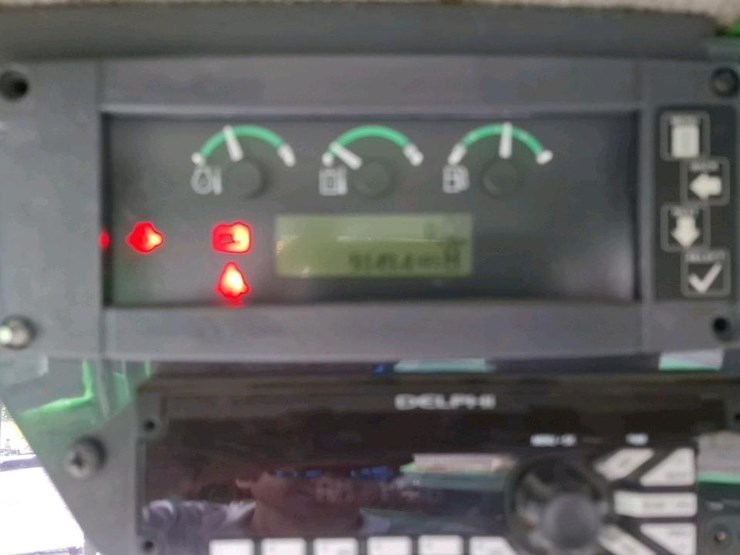 2019-deere-437e-image-15