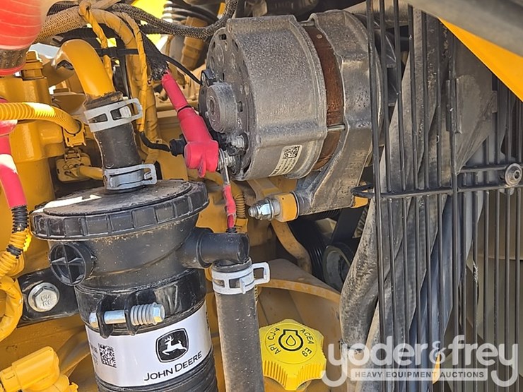 2019-deere-310sl-image-54