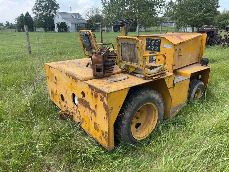 united-tractor-company-tug-image-5