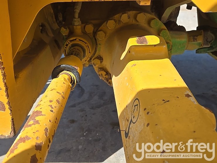 2019-deere-310sl-image-18
