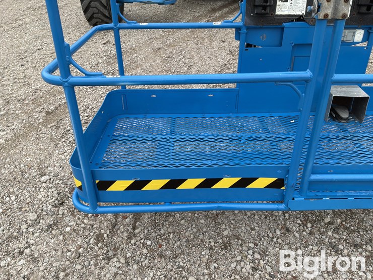 2013-genie-zx135/70-image-11