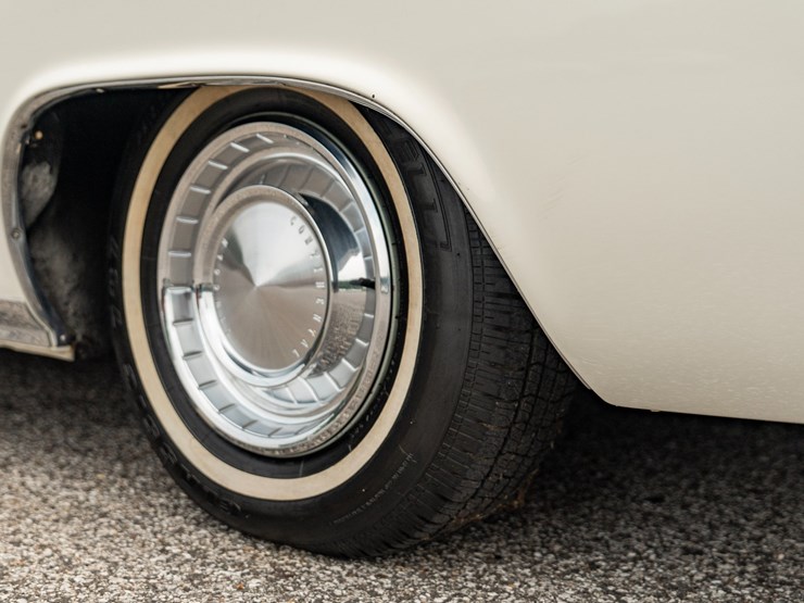 #111-•-1962-lincoln-continental-sedan-image-14