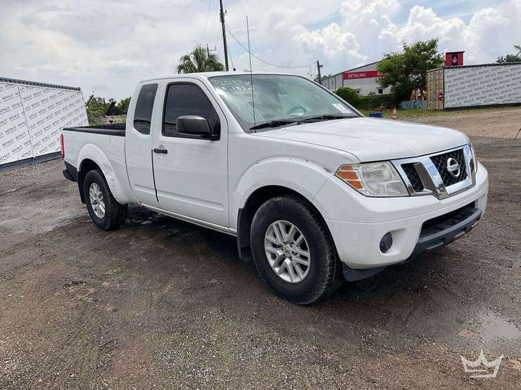 2017-nissan-frontier-image-2
