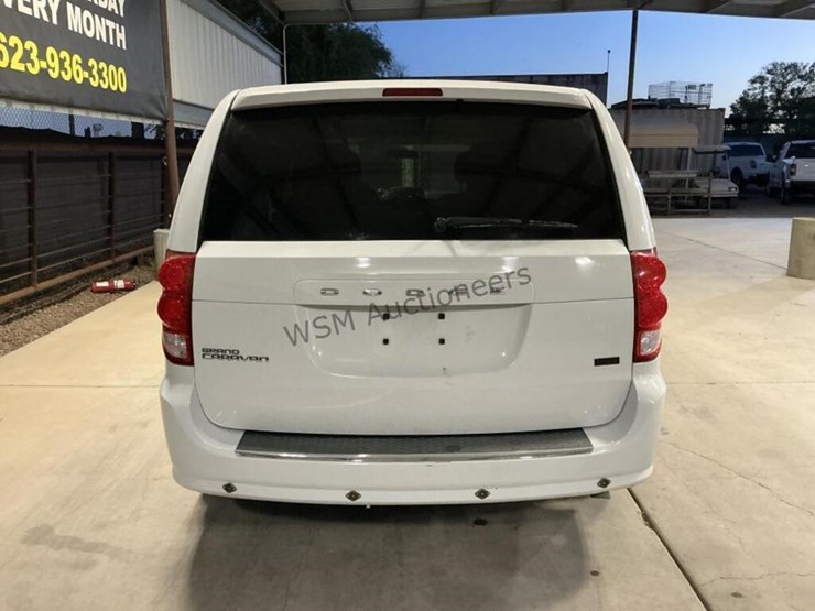 2014-dodge-grand-caravan-image-6