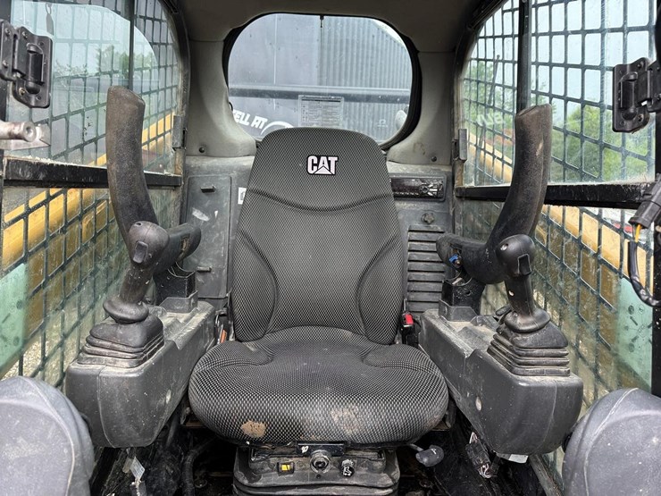 2020-caterpillar-289d3-image-20