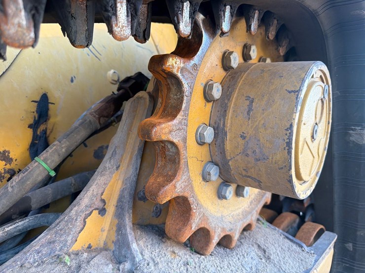 2018-caterpillar-299d2-xhp-image-10
