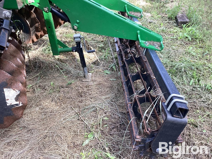 2012-john-deere-2623-image-11