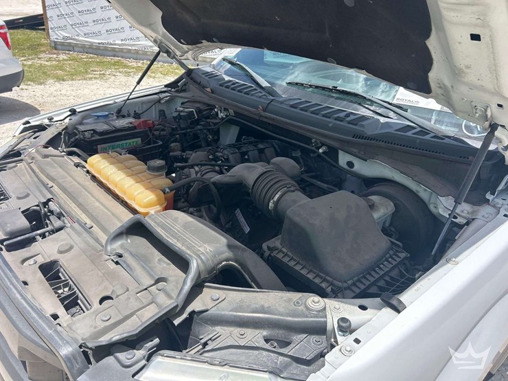 2017-ford-f150-image-8