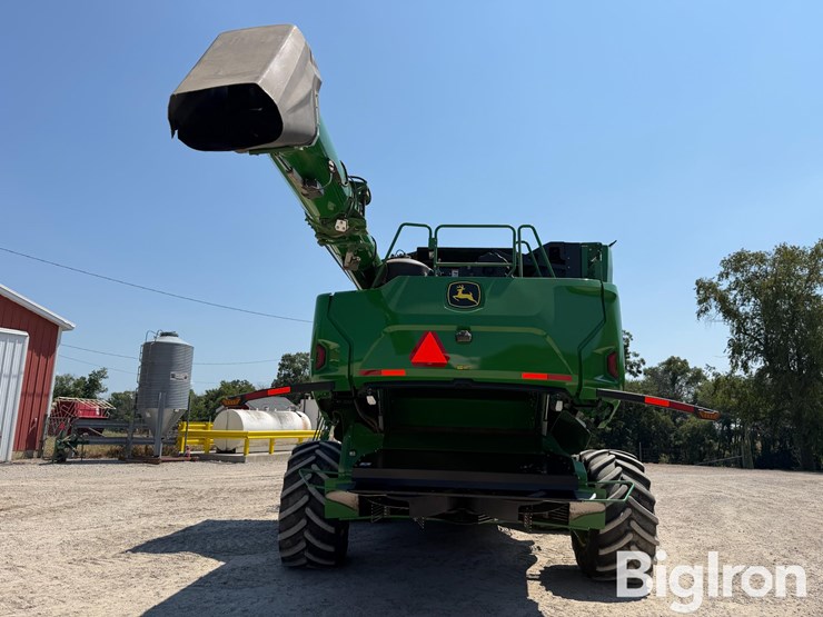 2023-john-deere-x9-1000-image-6