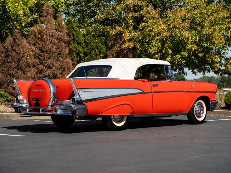 #124-•-1957-chevrolet-bel-air-image-2