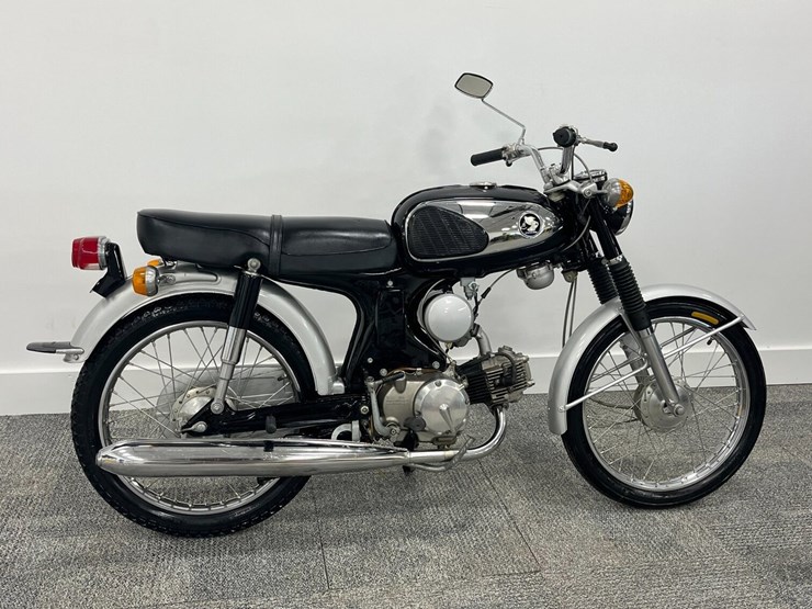 #145-•-offered-at-no-reserve-|-1967-honda-s90-image-2