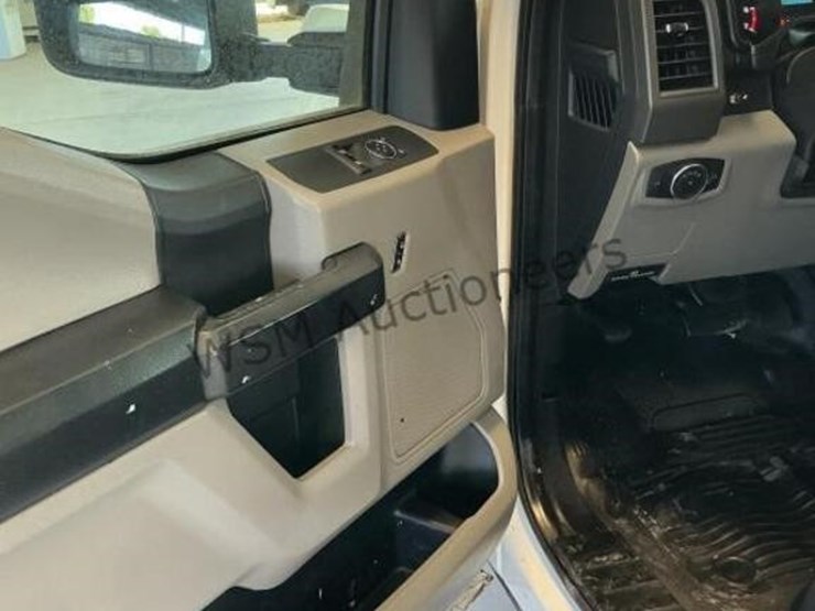 2017-ford-f350-image-24