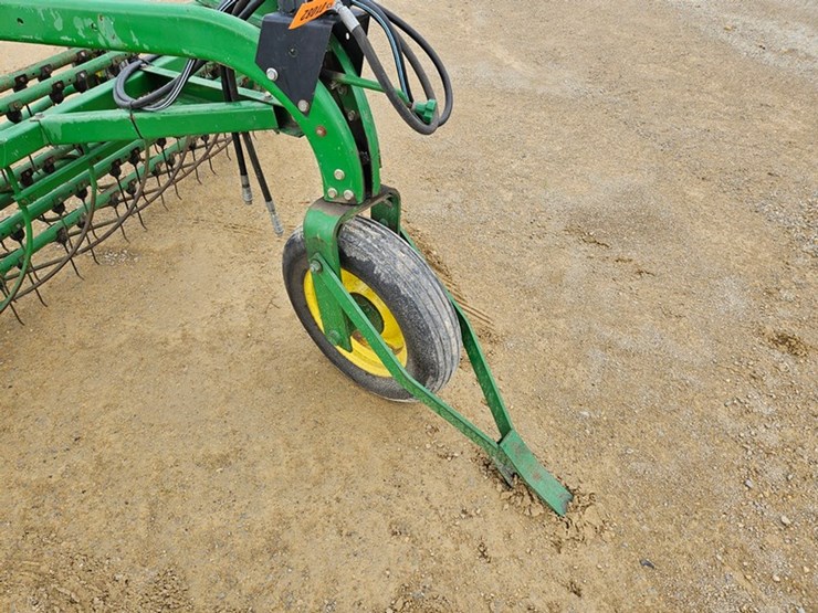 john-deere-662-image-9