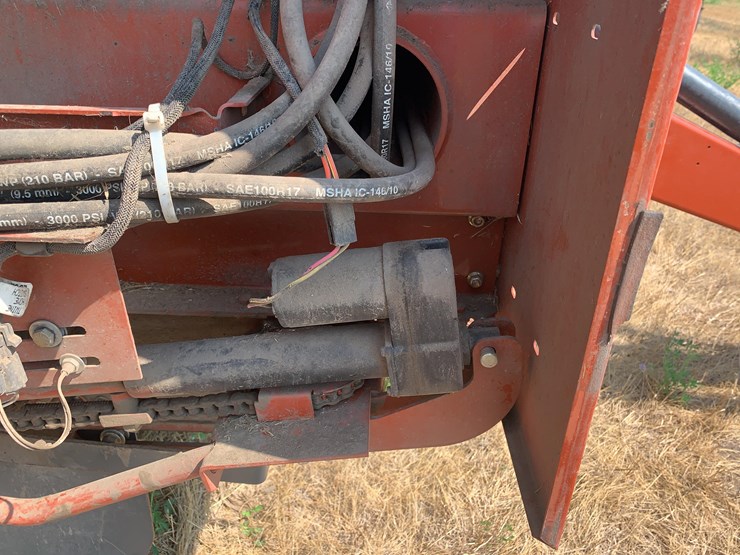 hesston-5156-image-39
