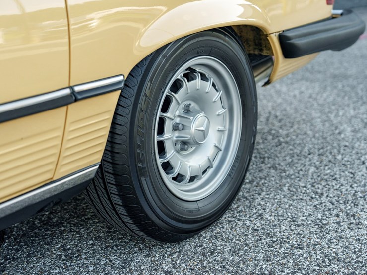 #122-•-offered-at-no-reserve-|-1980-mercedes-benz-450sl-convertible-image-22