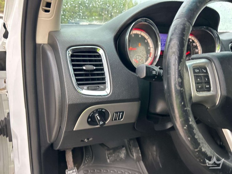 2013-dodge-durango-image-15