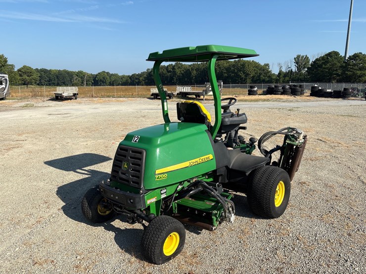 2011-john-deere-7700-image-5