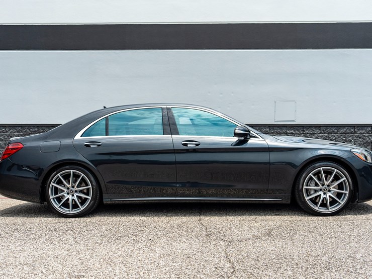 #103-•-2020-mercedes-benz-s560-sedan-image-4