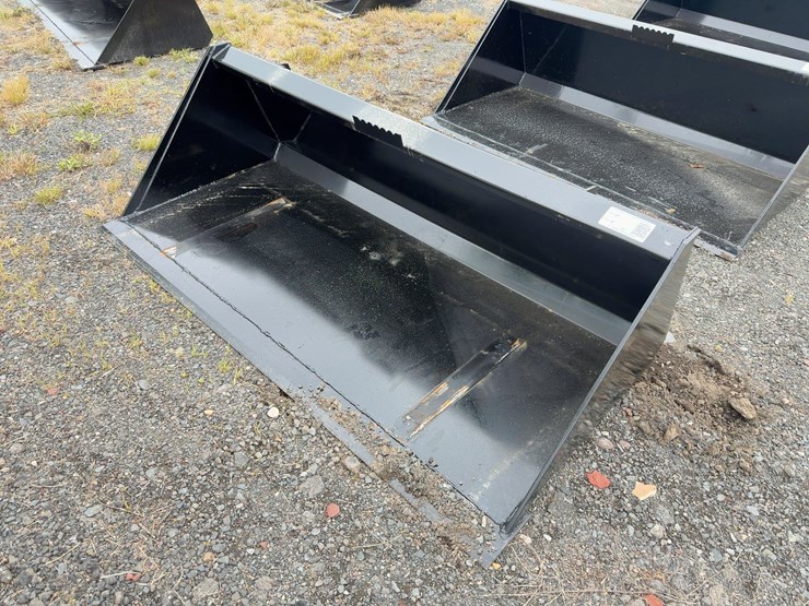 66"-gp-bucket-image-1