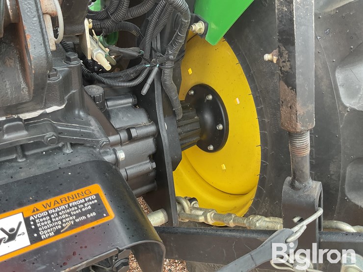 2013-john-deere-3032e-image-18
