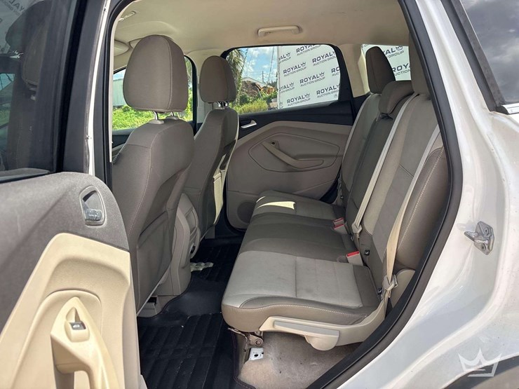 2014-ford-escape-image-22