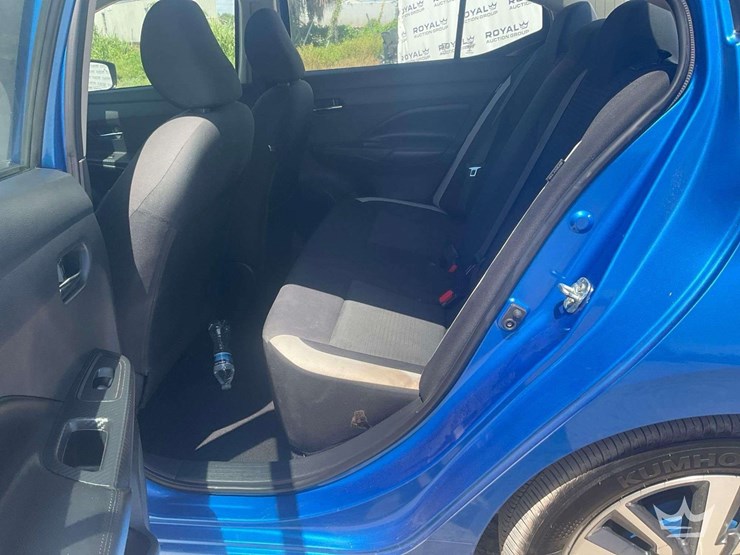 2020-nissan-versa-sedan-image-18