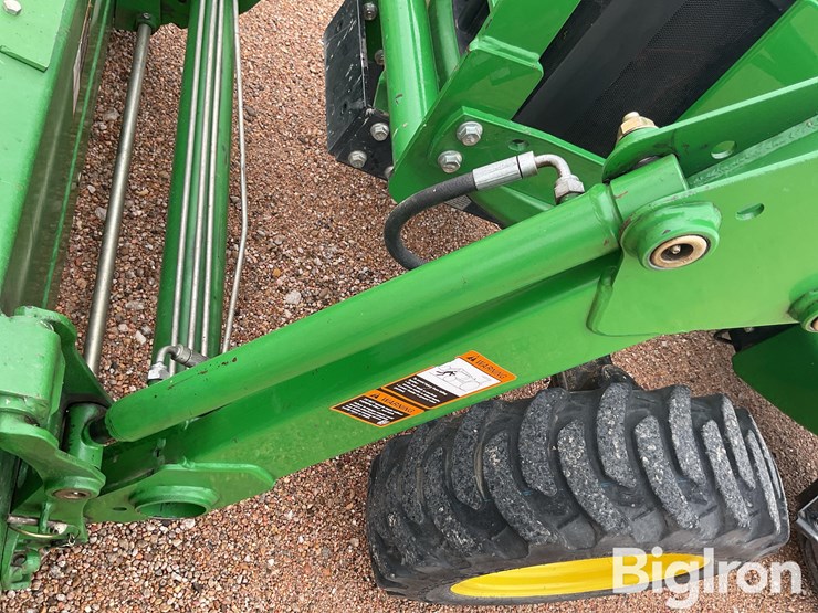 2013-john-deere-3032e-image-11