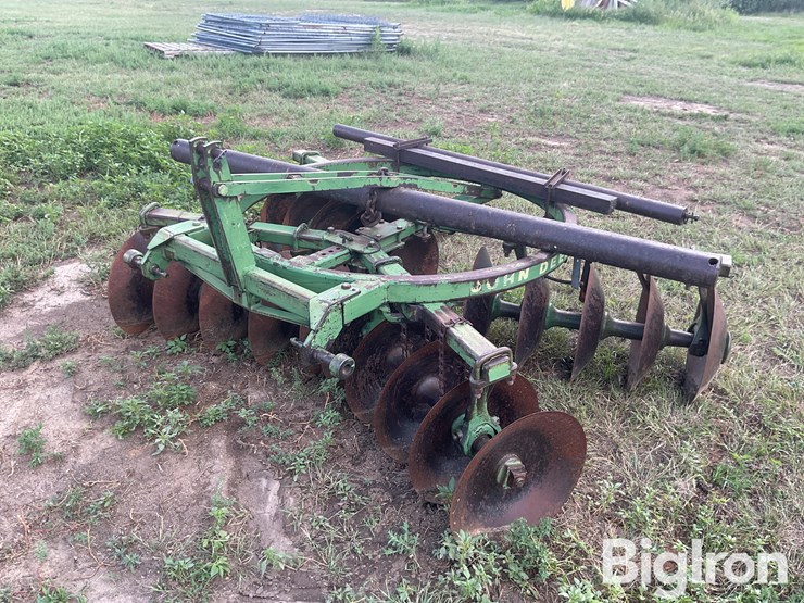john-deere-tandem-disk-image-1