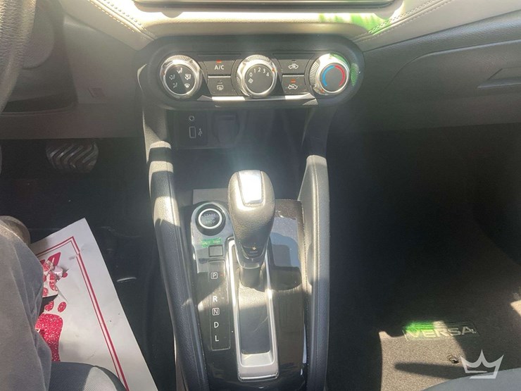 2020-nissan-versa-sedan-image-16