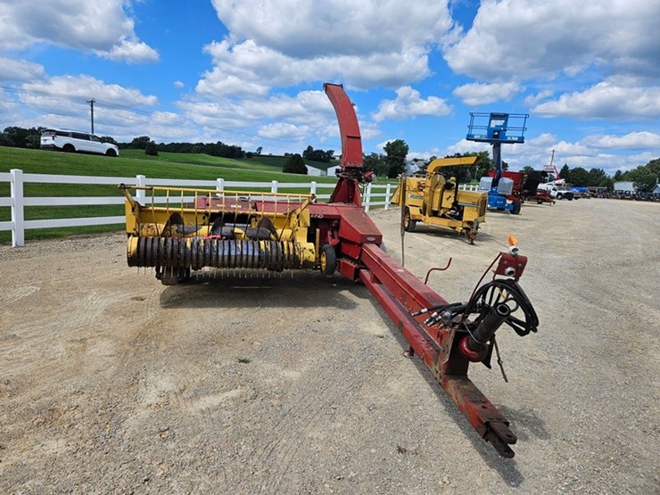 new-holland-900-image-8
