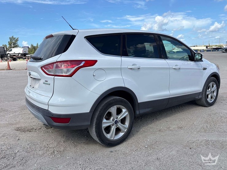 2014-ford-escape-image-3
