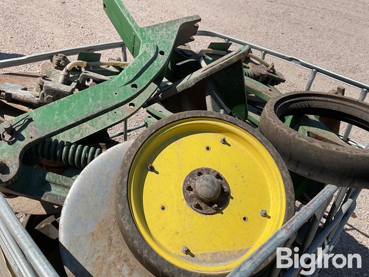 john-deere-1770-image-12